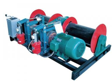 雙卷筒卷揚(yáng)機(jī)的展示圖